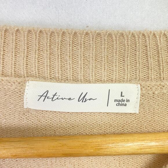 Winter Holiday Sweater by Active USA - Size Large - Picture 9 of 9